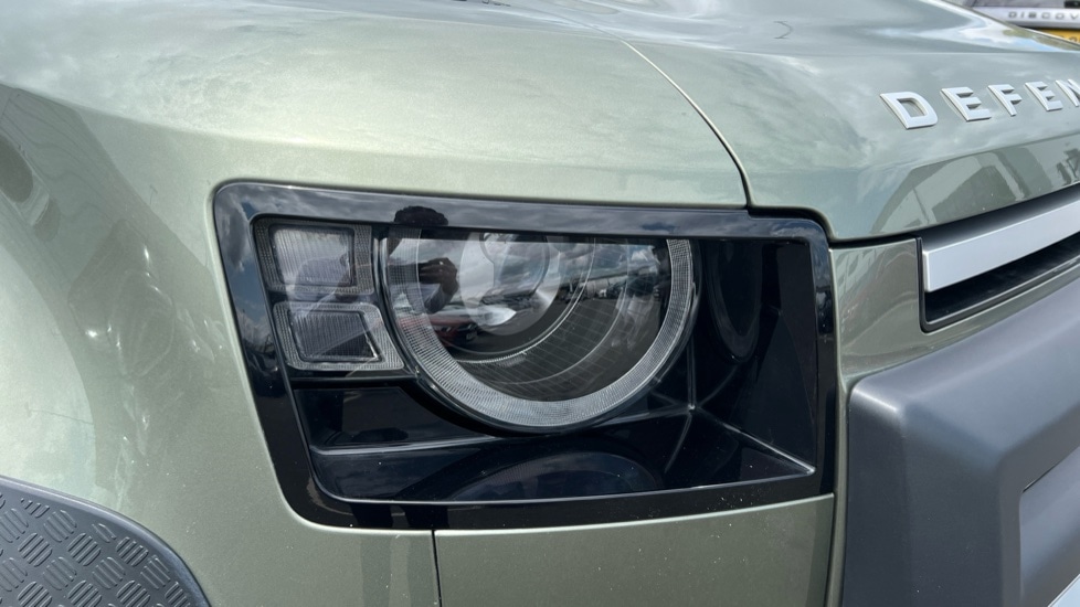 Used Land Rover Defender 2021 for sale - 76124825: Photo 17