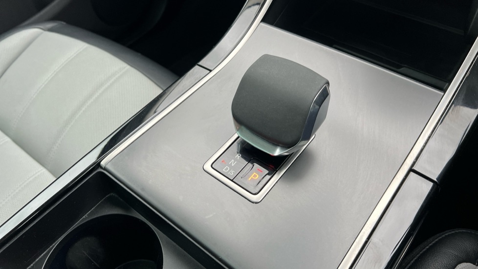 Used Land Rover Range Rover Evoque 2024 for sale - 76861861: Photo 13