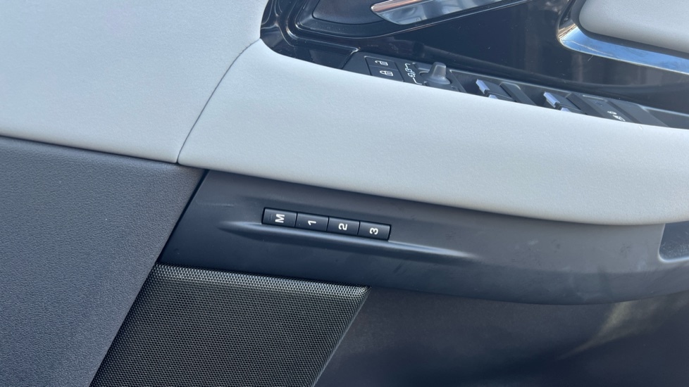 Used Land Rover Range Rover Evoque 2025 for sale - 76593714: Photo 23