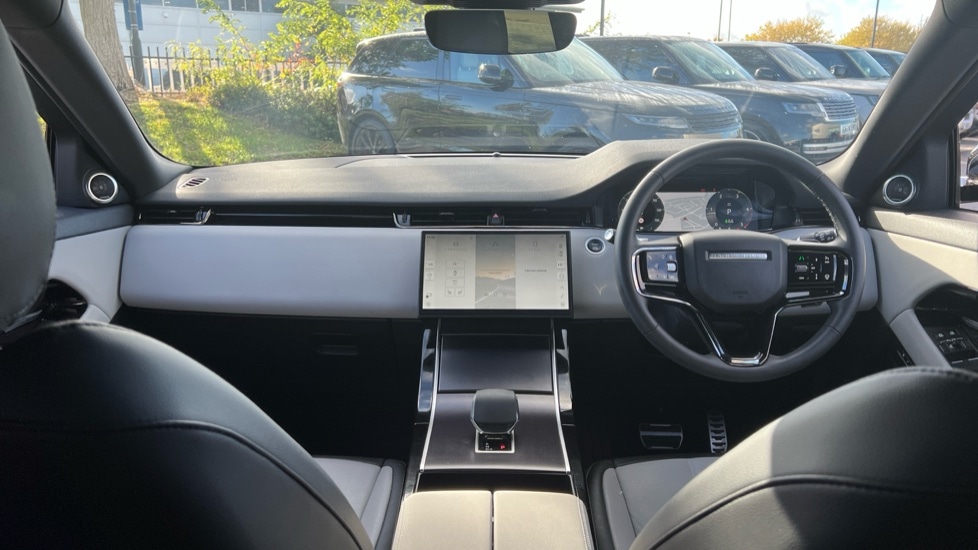 Used Land Rover Range Rover Evoque 2025 for sale - 76593714: Photo 9