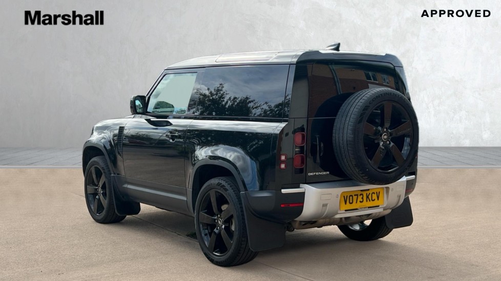 Used Land Rover Defender 2024 for sale - 76098041: Photo 2