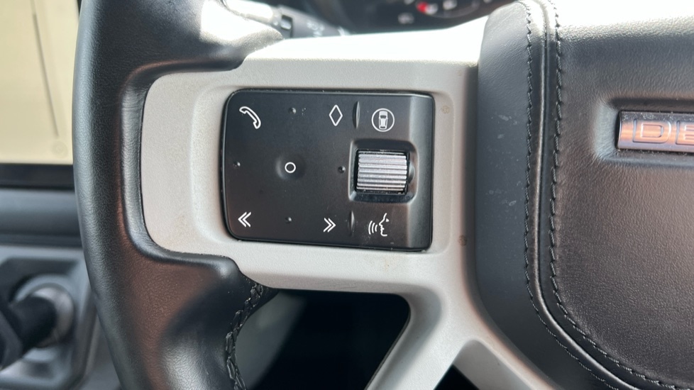 Used Land Rover Defender 2024 for sale - 76098041: Photo 58