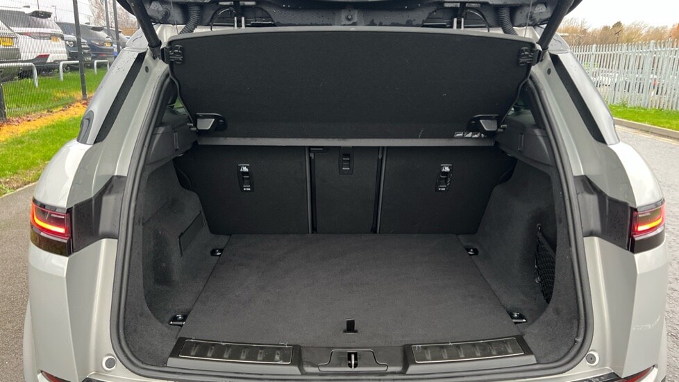 Used Land Rover Range Rover Evoque 2025 for sale - 76773185: Photo 10