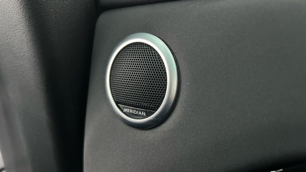 Used Land Rover Range Rover Evoque 2025 for sale - 76773185: Photo 36