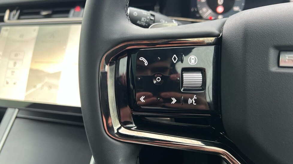 Used Land Rover Range Rover Evoque 2025 for sale - 76773185: Photo 38