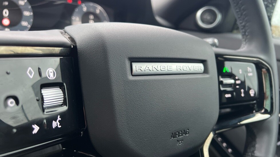 Used Land Rover Range Rover Evoque 2025 for sale - 76773185: Photo 39