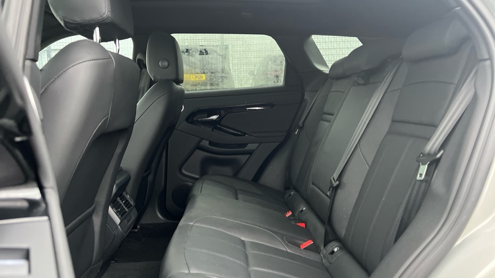 Used Land Rover Range Rover Evoque 2025 for sale - 76773185: Photo 4