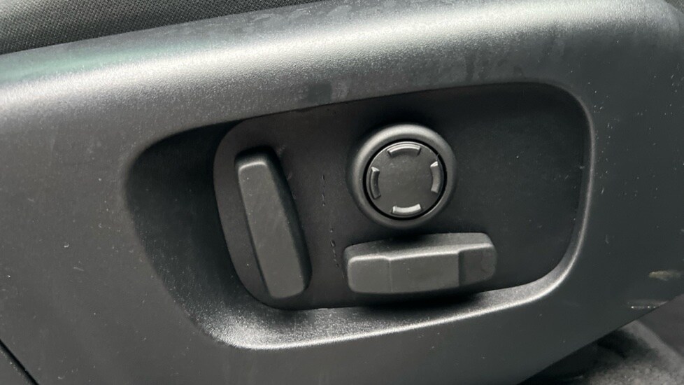 Used Land Rover Range Rover Evoque 2025 for sale - 76773185: Photo 41