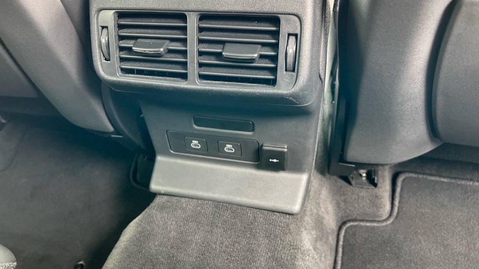 Used Land Rover Range Rover Velar 2024 for sale - 76487414: Photo 18