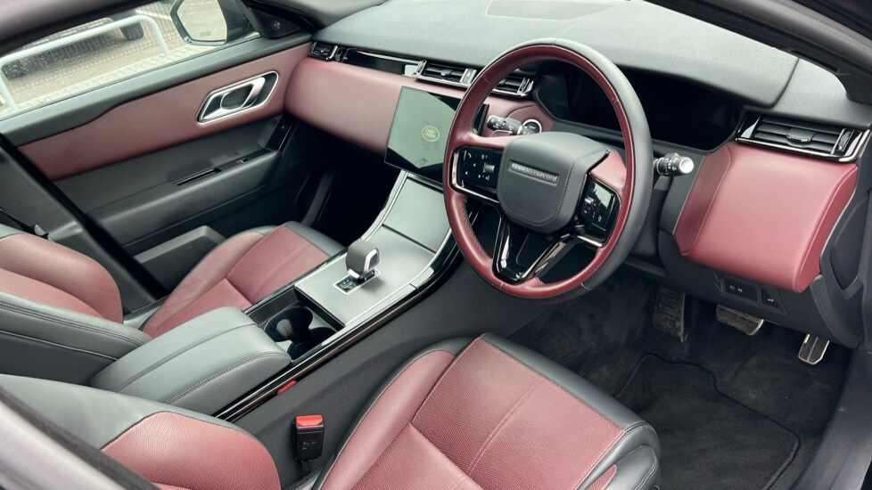 Used Land Rover Range Rover Velar 2024 for sale - 76487414: Photo 23
