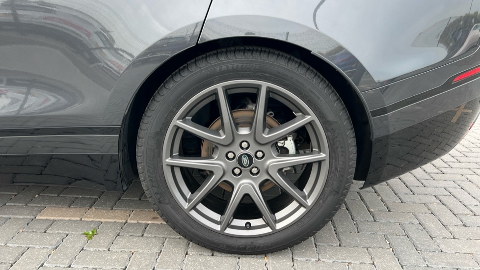 Used Land Rover Range Rover Velar 2024 for sale - 76487414: Photo 26