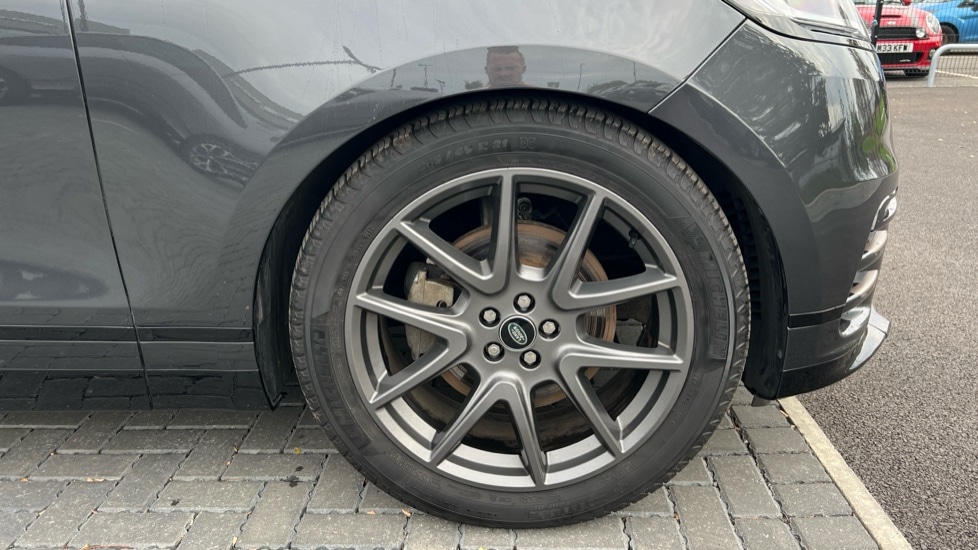 Used Land Rover Range Rover Velar 2024 for sale - 76487414: Photo 28