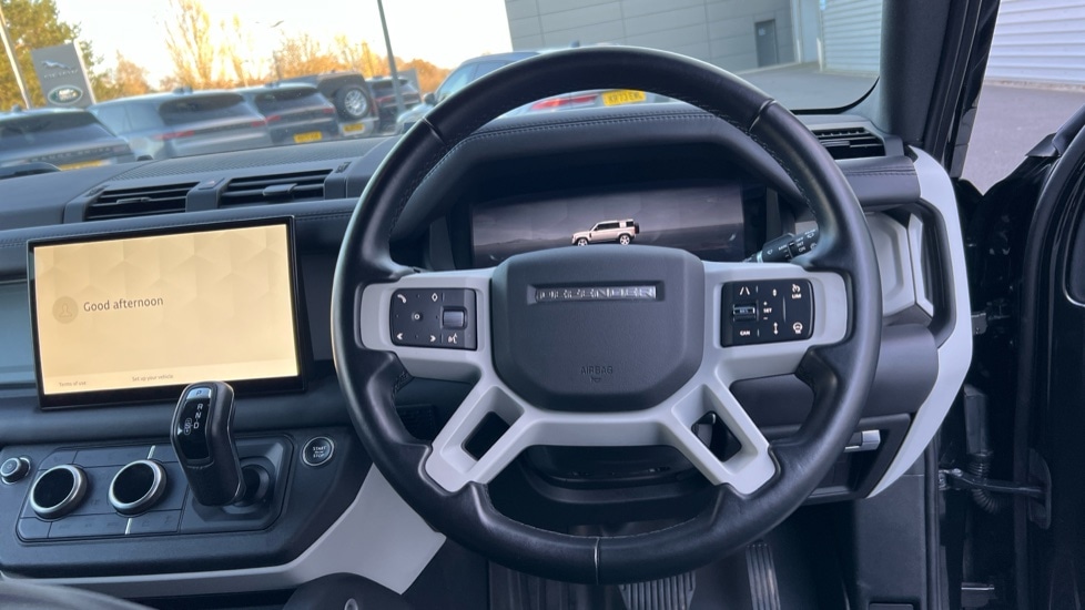 Used Land Rover Defender 2024 for sale - 77025518: Photo 15