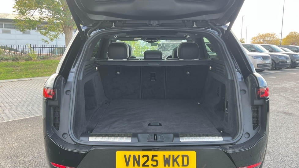 Used Land Rover Range Rover Sport 2025 for sale - 76154757: Photo 10