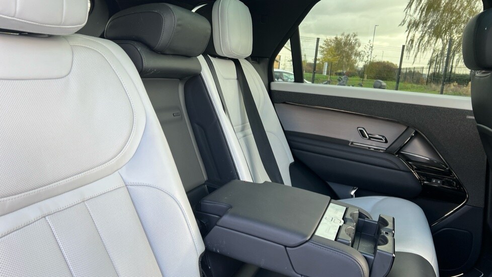 Used Land Rover Range Rover Sport 2025 for sale - 76154757: Photo 40