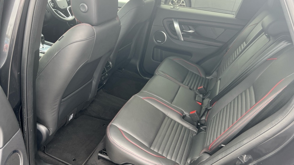 Used Land Rover Discovery Sport 2023 for sale - 77050957: Photo 4
