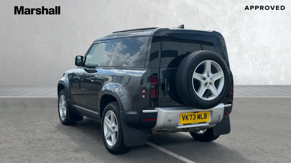 Used Land Rover Defender 2023 for sale - 76597840: Photo 2