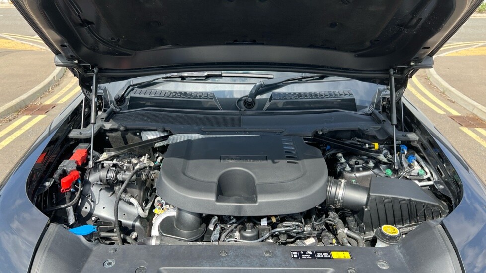 Used Land Rover Defender 2023 for sale - 76597840: Photo 25