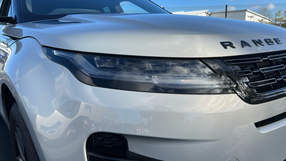 Used Land Rover Range Rover Evoque 2025 for sale - 76297449: Photo 17
