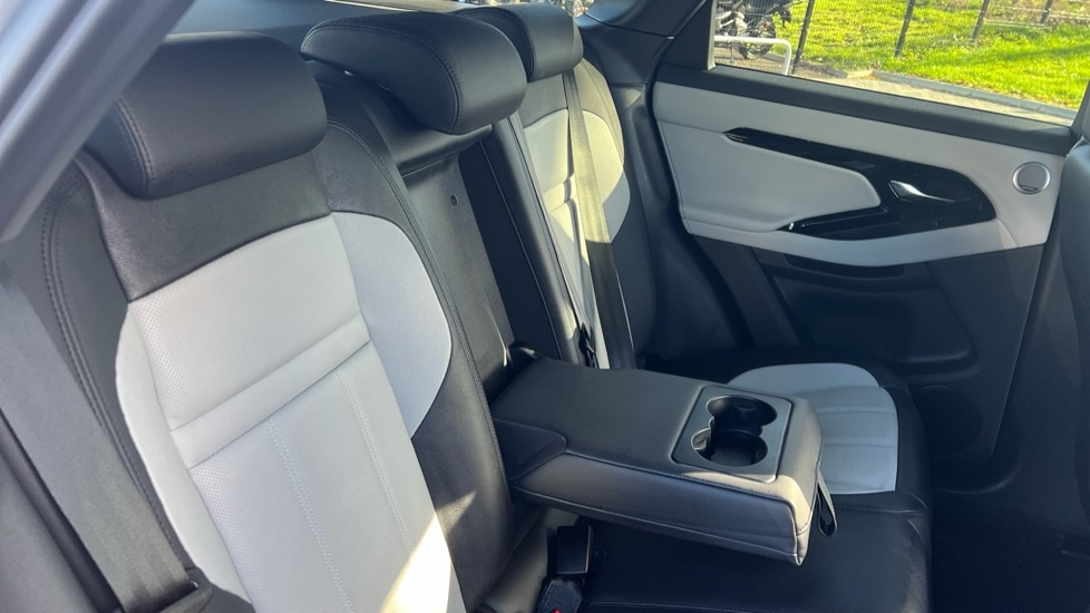 Used Land Rover Range Rover Evoque 2025 for sale - 76297449: Photo 39