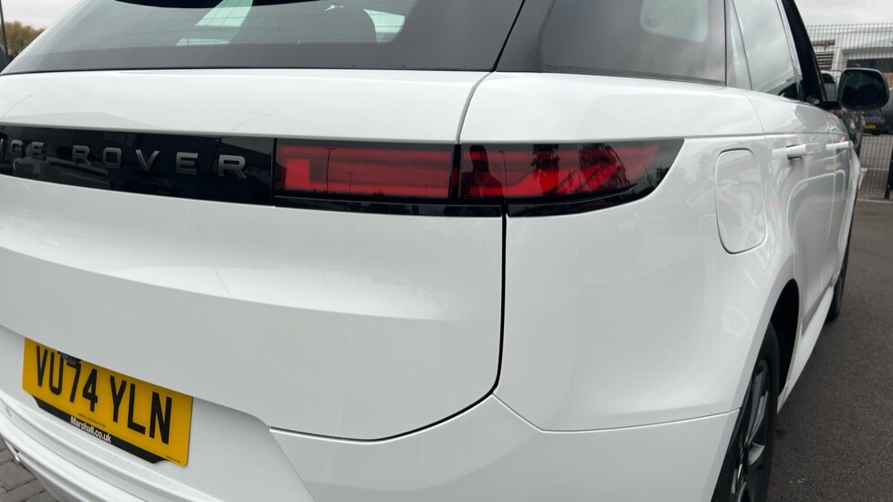 Used Land Rover Range Rover Sport 2024 for sale - 76241598: Photo 19