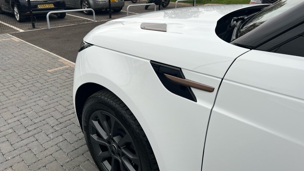 Used Land Rover Range Rover Sport 2024 for sale - 76241598: Photo 20