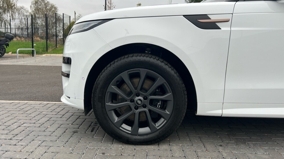 Used Land Rover Range Rover Sport 2024 for sale - 76241598: Photo 30