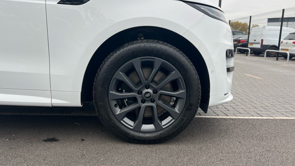 Used Land Rover Range Rover Sport 2024 for sale - 76241598: Photo 8