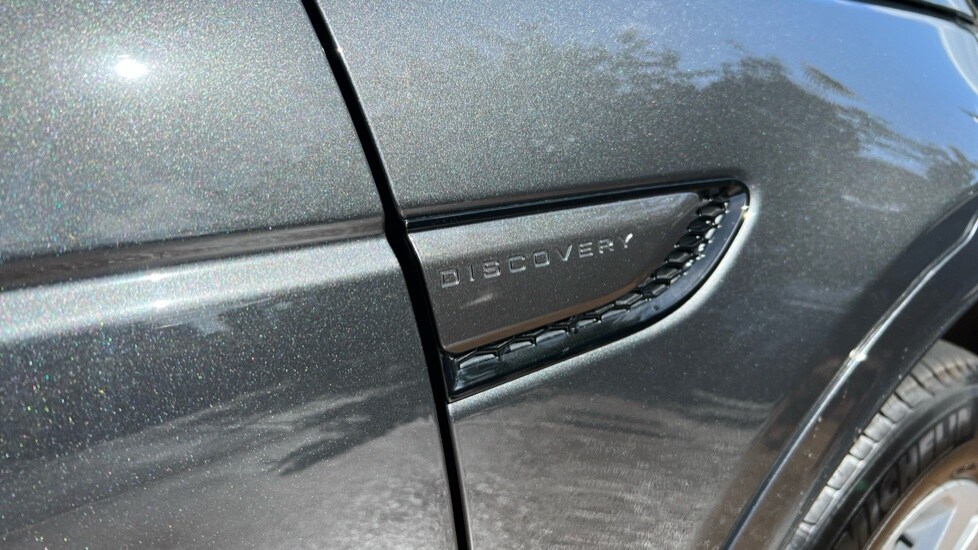 Used Land Rover Discovery Sport 2024 for sale - 76937489: Photo 21