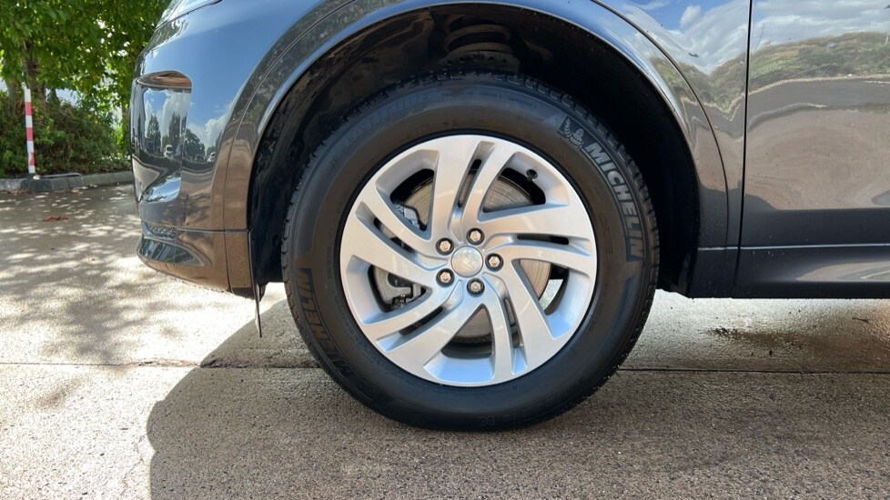 Used Land Rover Discovery Sport 2024 for sale - 76937489: Photo 31