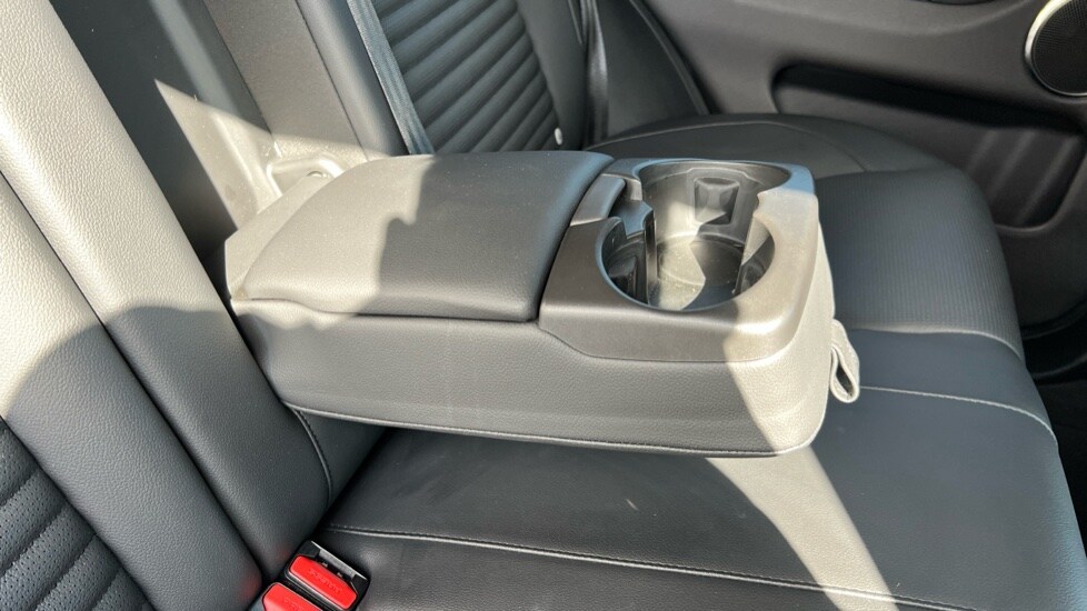 Used Land Rover Discovery Sport 2024 for sale - 76937489: Photo 46