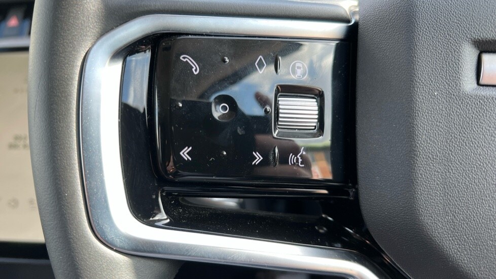 Used Land Rover Discovery Sport 2024 for sale - 76937489: Photo 59