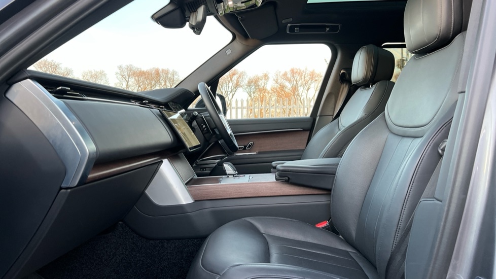 Used Land Rover Range Rover 2024 for sale - 76587006: Photo 3