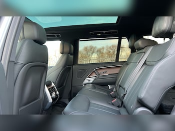 Used Land Rover Range Rover 2024 for sale - 76587006: Photo