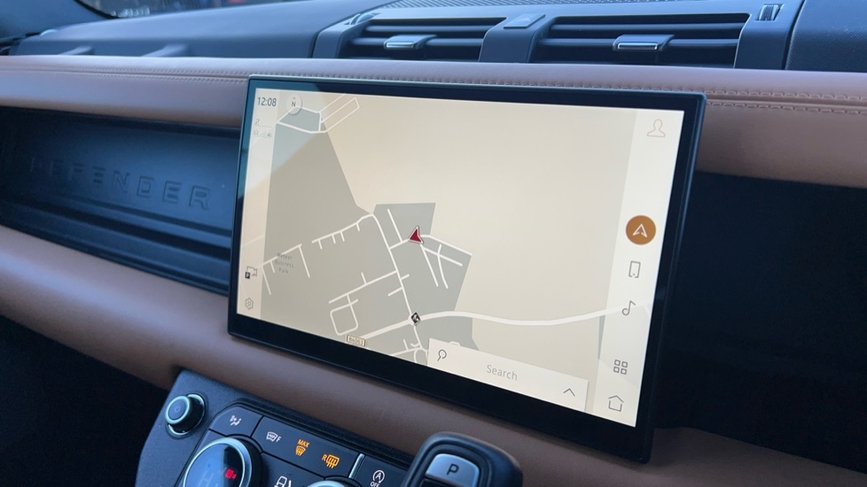 Used Land Rover Defender 2024 for sale - 76851146: Photo 11