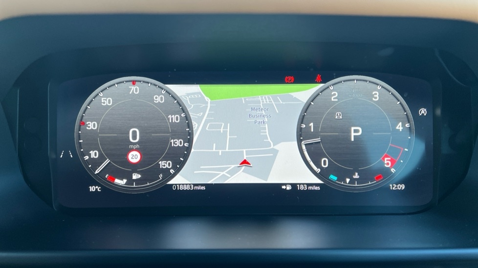 Used Land Rover Defender 2024 for sale - 76851146: Photo 16