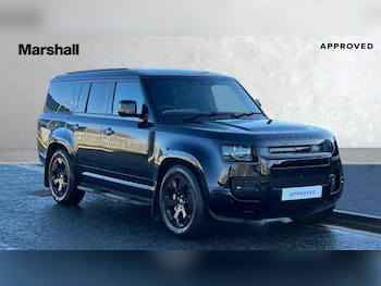 2024 - DEFENDER 3.0 D300 X-Dynamic HSE 130 5dr Auto [8 Seat]