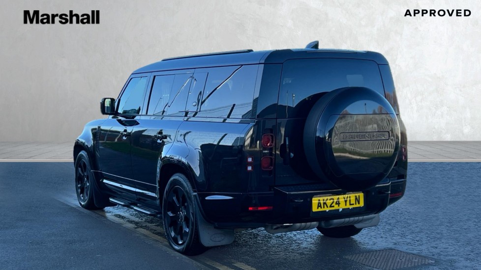 Used Land Rover Defender 2024 for sale - 76851146: Photo 2