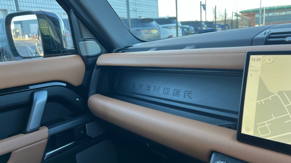 Used Land Rover Defender 2024 for sale - 76851146: Photo 22