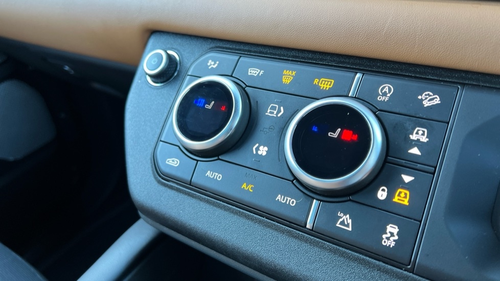 Used Land Rover Defender 2024 for sale - 76851146: Photo 34