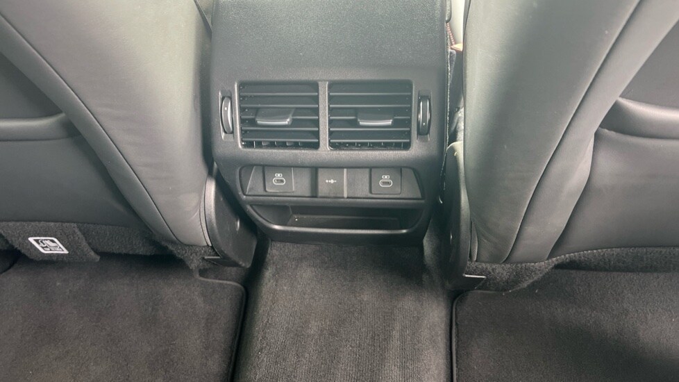 Used Land Rover Discovery Sport 2023 for sale - 76037851: Photo 18