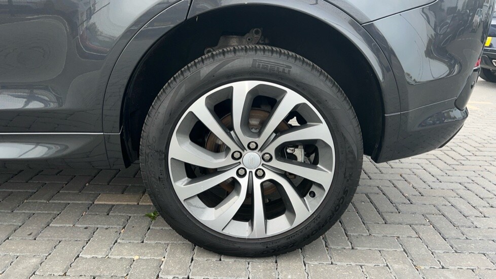 Used Land Rover Discovery Sport 2023 for sale - 76037851: Photo 28