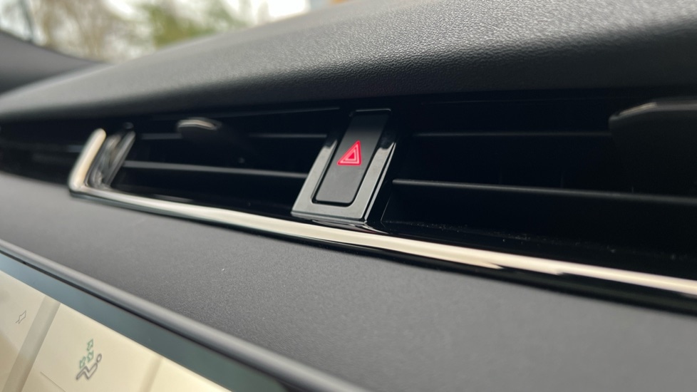 Used Land Rover Range Rover Evoque 2025 for sale - 76587071: Photo 37