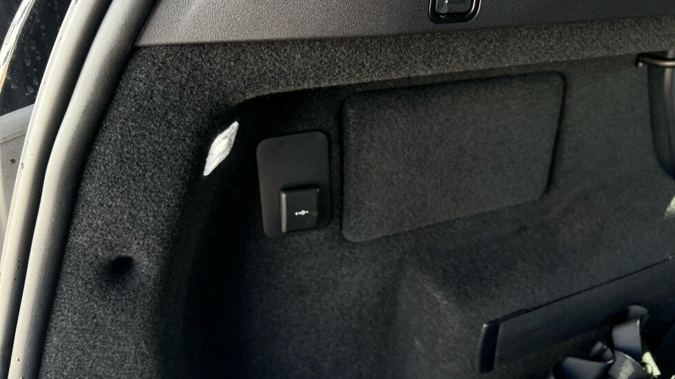 Used Land Rover Range Rover Evoque 2024 for sale - 76217050: Photo 42