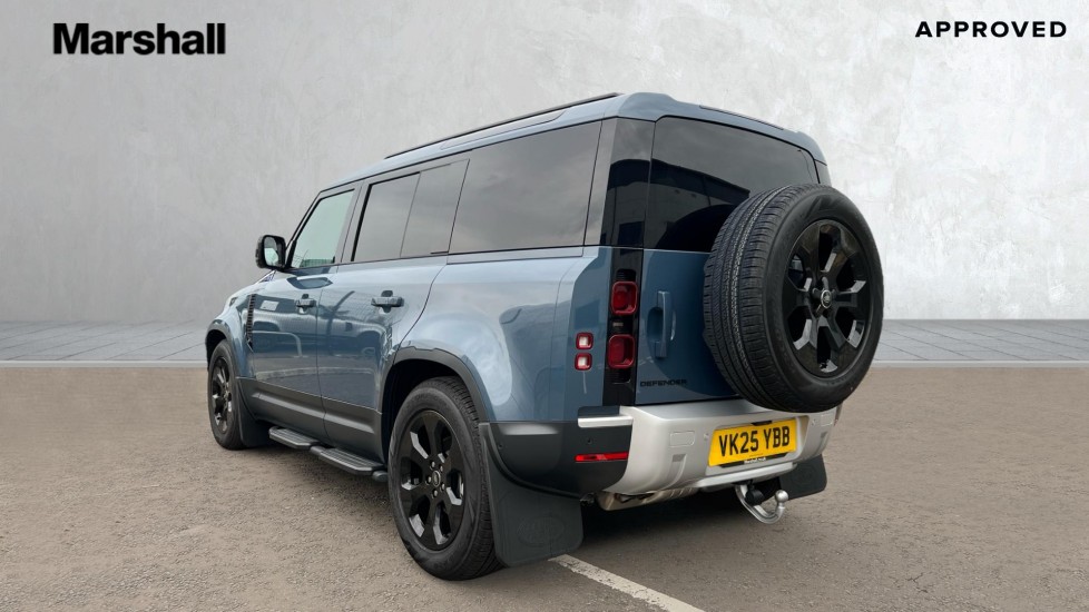 Used Land Rover Defender 2025 for sale - 76161357: Photo 2