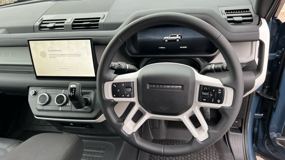 Used Land Rover Defender 2025 for sale - 76161357: Photo 9