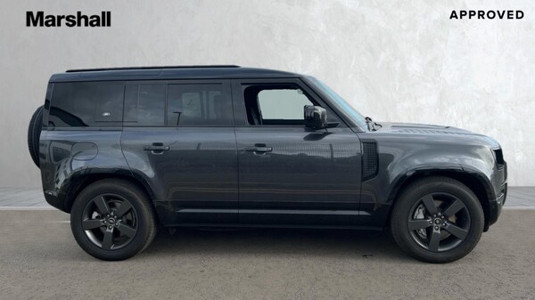 Used Land Rover Defender 2024 for sale - 76037846: Photo 5