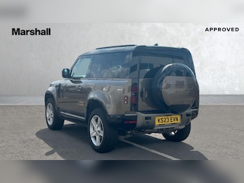 Used Land Rover Defender 2023 for sale - 75231094: Photo