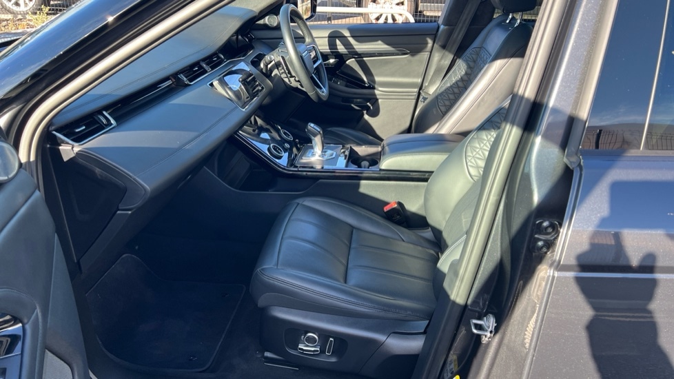 Used Land Rover Range Rover Evoque 2022 for sale - 76154786: Photo 3