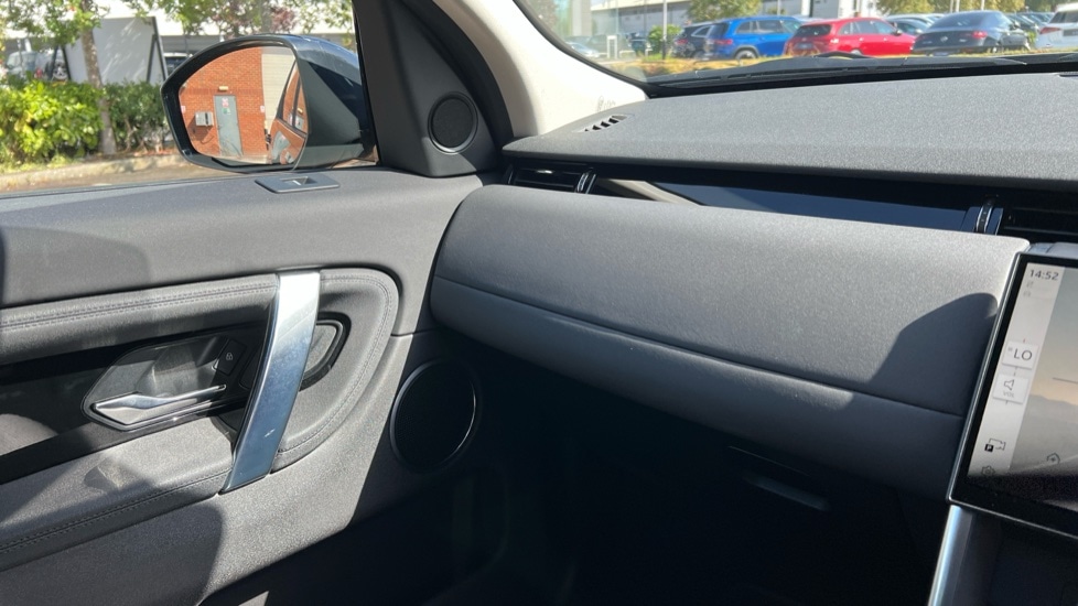 Used Land Rover Discovery Sport 2024 for sale - 76501472: Photo 23
